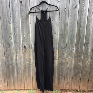 CLOSET CLOSING | Black Maxi Dress from Forever 21